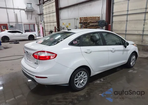 2019 Ford Fiesta S z USA, uszkodzony, nr VIN 3FADP4AJ1KM127471